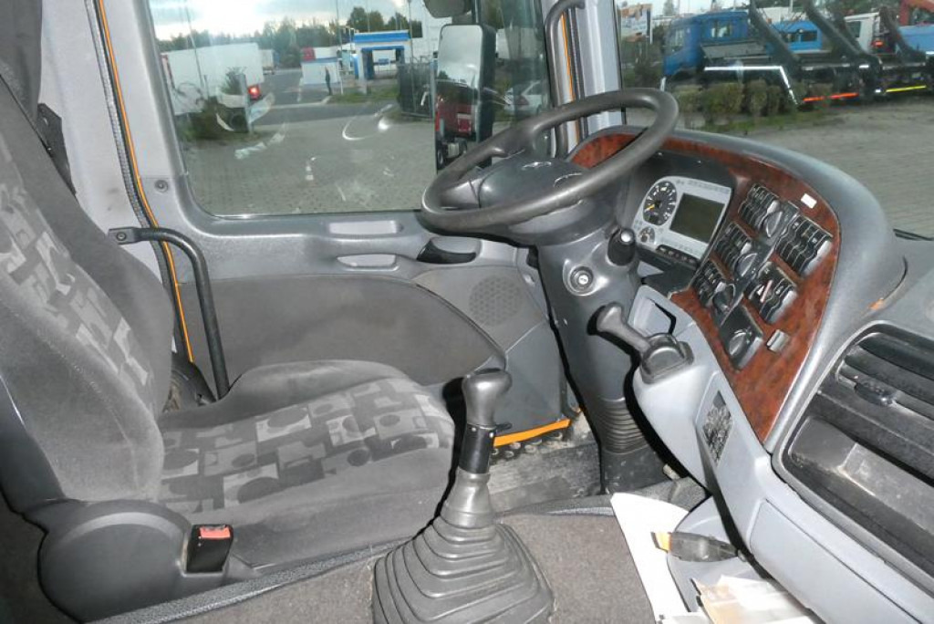 MERCEDES-BENZ Actros 4160 SLT 8x4 4 SZM TITAN -155to.-!! - Ťahač: obrázok 5 MERCEDES-BENZ Actros 4160 SLT 8x4 4 SZM TITAN -155to.-!! - Ťahač: obrázok 5