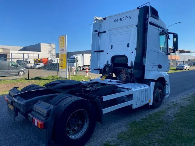 Mercedes-Benz Actros 1840 stream space cabine met spoilers fenders en zonneklep - Ťahač: obrázok 4 Mercedes-Benz Actros 1840 stream space cabine met spoilers fenders en zonneklep - Ťahač: obrázok 4