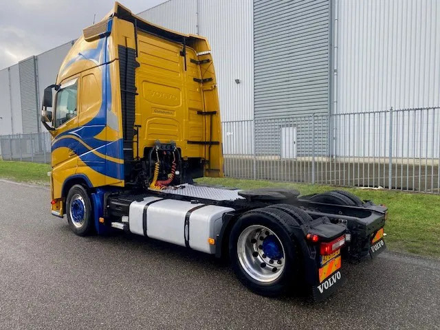 Volvo FH 13.460 trekker, met XL cabine, special paint en incl parc cool, fridge, - Ťahač: obrázok 3 Volvo FH 13.460 trekker, met XL cabine, special paint en incl parc cool, fridge, - Ťahač: obrázok 3