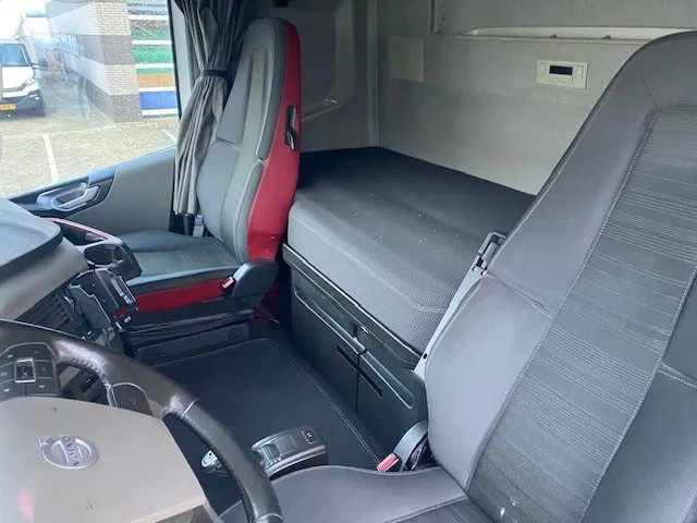 Volvo FH 500 globe euro 6 full spoilered, mot approval - Ťahač: obrázok 4 Volvo FH 500 globe euro 6 full spoilered, mot approval - Ťahač: obrázok 4