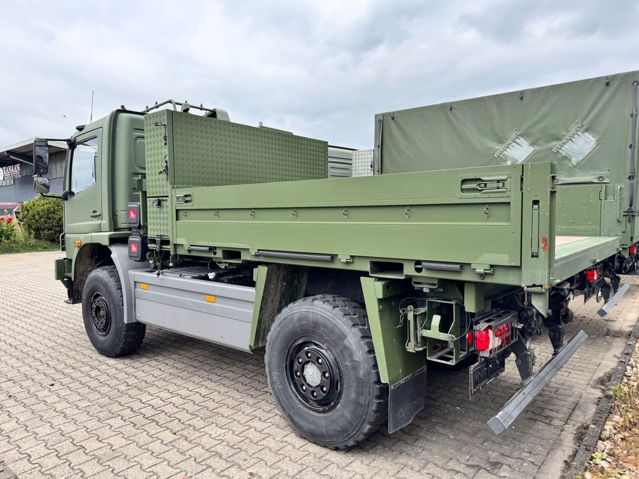 Mercedes-Benz 1018 Atego 4x4 Allrad Camper Expedition - Kontejnérový podvozek/ Výměnná nástavba: obrázok 3 Mercedes-Benz 1018 Atego 4x4 Allrad Camper Expedition - Kontejnérový podvozek/ Výměnná nástavba: obrázok 3