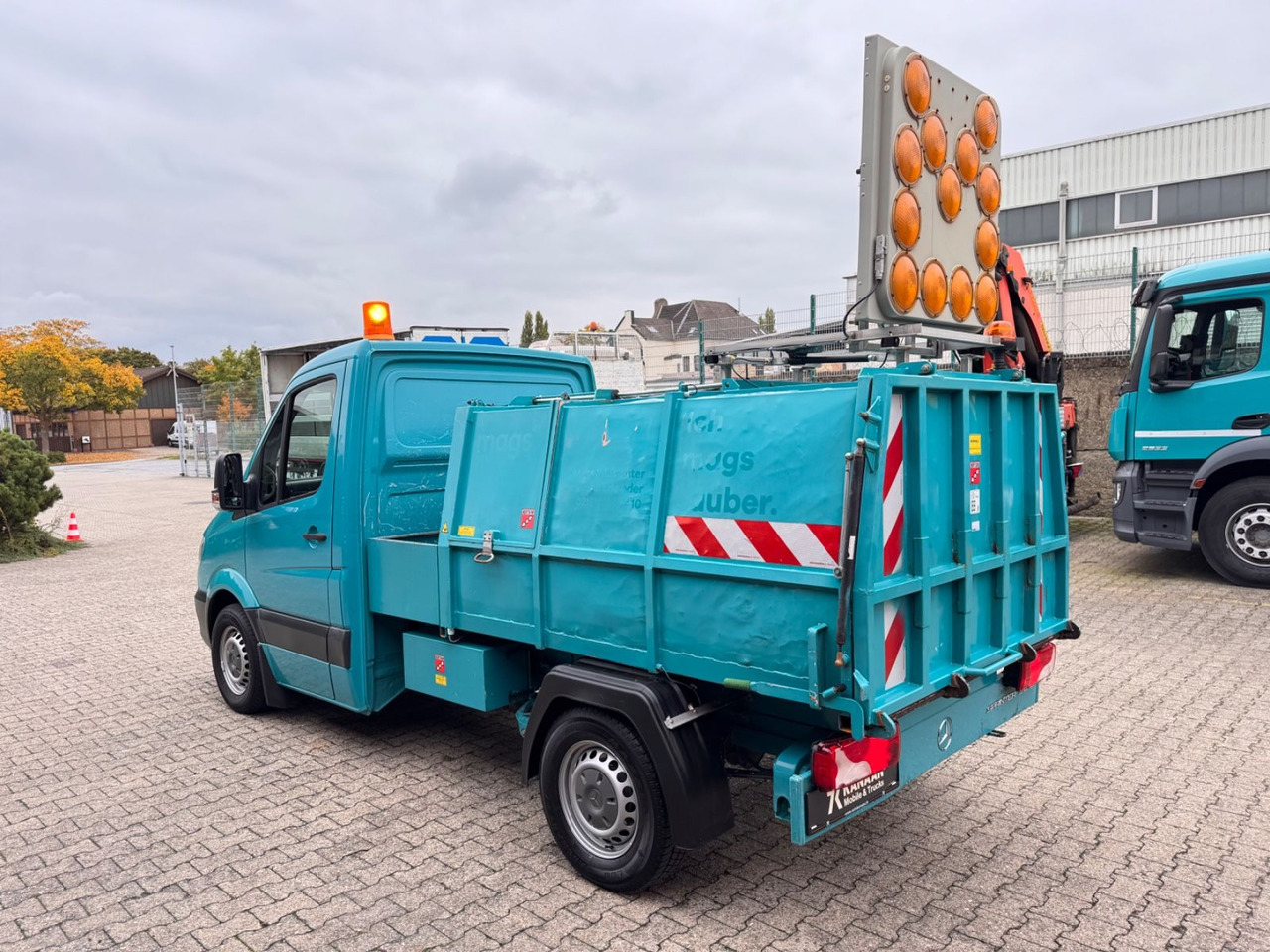 Mercedes-Benz 313 CDI Sprinter II Bertsche Müllwagen Tafel - Auto na odvoz odpadu: obrázok 4 Mercedes-Benz 313 CDI Sprinter II Bertsche Müllwagen Tafel - Auto na odvoz odpadu: obrázok 4