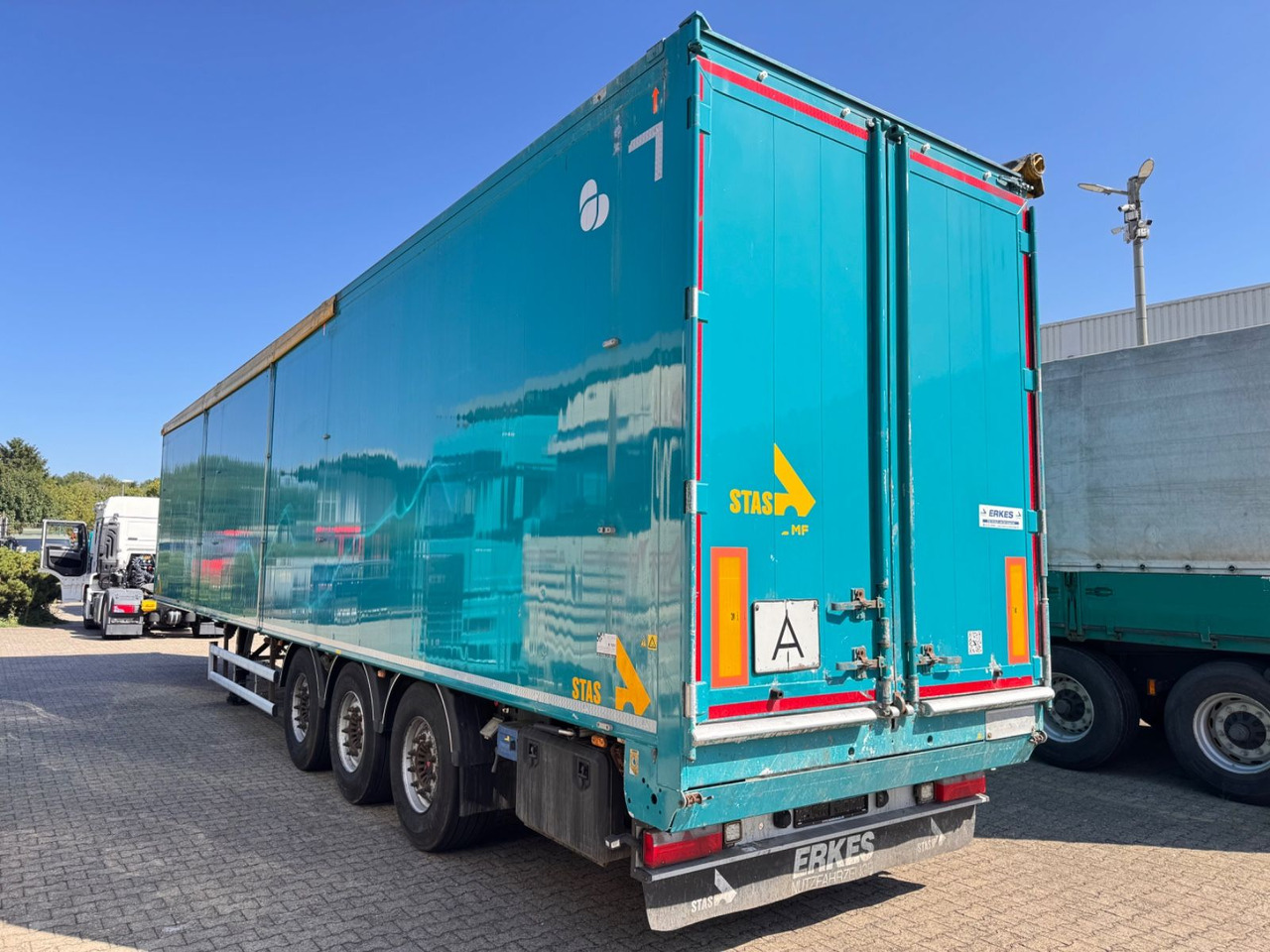 Stas S 300 ZX Walkingfloor Schubboden 2 x Vorhanden - Náves s posuvnou podlahou: obrázok 5 Stas S 300 ZX Walkingfloor Schubboden 2 x Vorhanden - Náves s posuvnou podlahou: obrázok 5