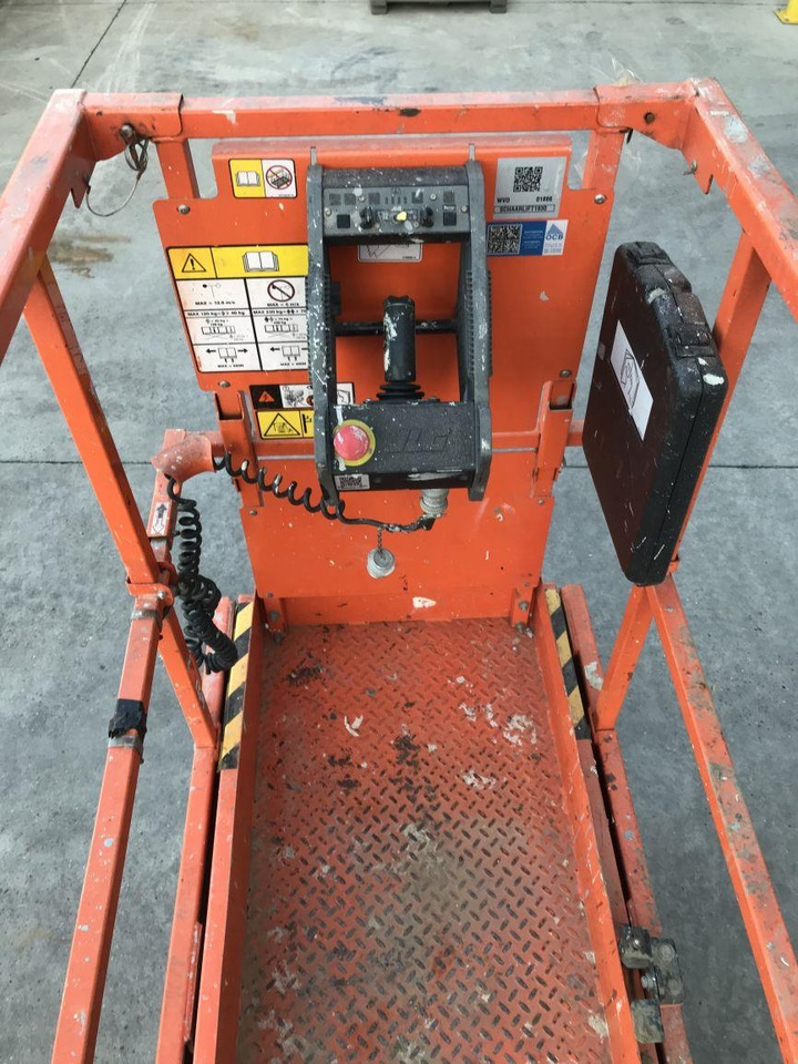 JLG 1930ES (1886) - Samohybná plošiny: obrázok 4 JLG 1930ES (1886) - Samohybná plošiny: obrázok 4