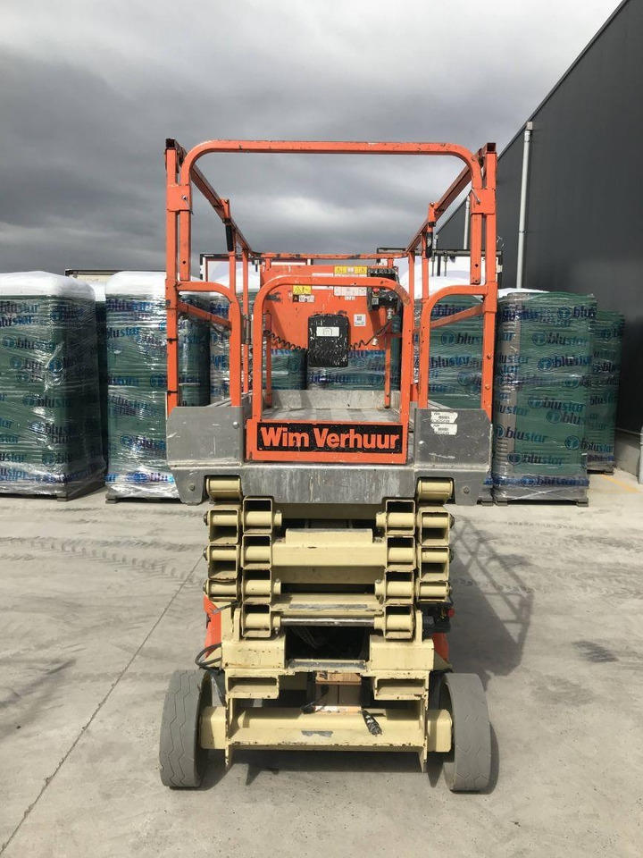 JLG 3246ES (1240) - Samohybná plošiny: obrázok 2 JLG 3246ES (1240) - Samohybná plošiny: obrázok 2