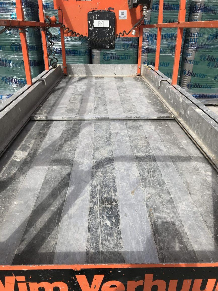 JLG 3246ES (1240) - Samohybná plošiny: obrázok 3 JLG 3246ES (1240) - Samohybná plošiny: obrázok 3