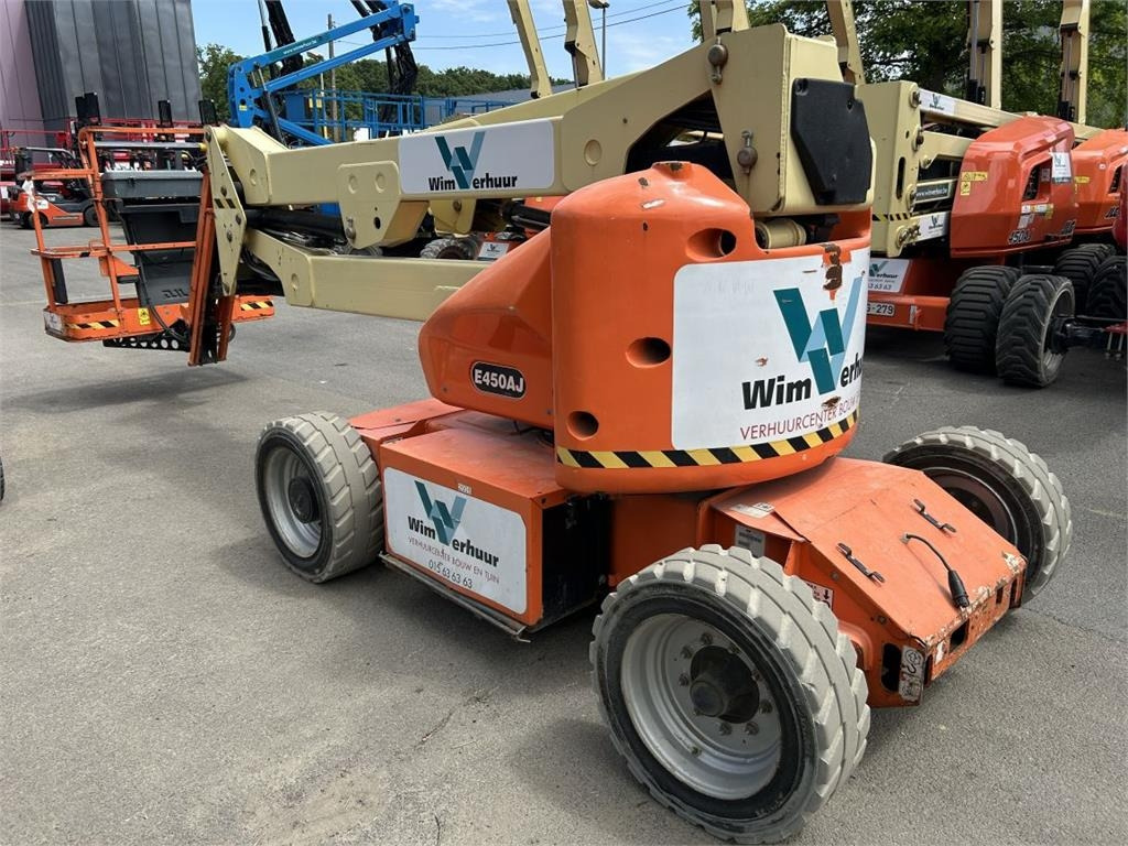 JLG E450AJ (2005) - Kĺbová pracovná plošina: obrázok 3 JLG E450AJ (2005) - Kĺbová pracovná plošina: obrázok 3