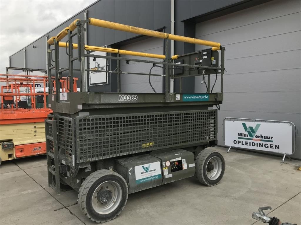 JLG M3369 (4331) - Samohybná plošiny: obrázok 5 JLG M3369 (4331) - Samohybná plošiny: obrázok 5