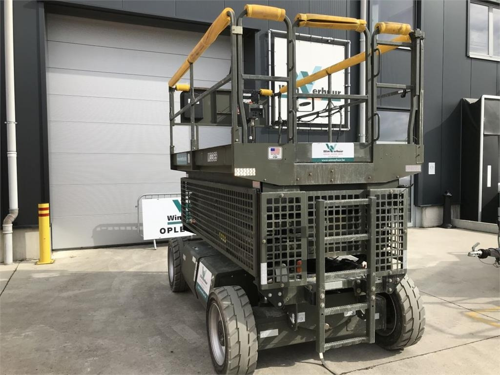 JLG M3369 (4331) - Samohybná plošiny: obrázok 1 JLG M3369 (4331) - Samohybná plošiny: obrázok 1