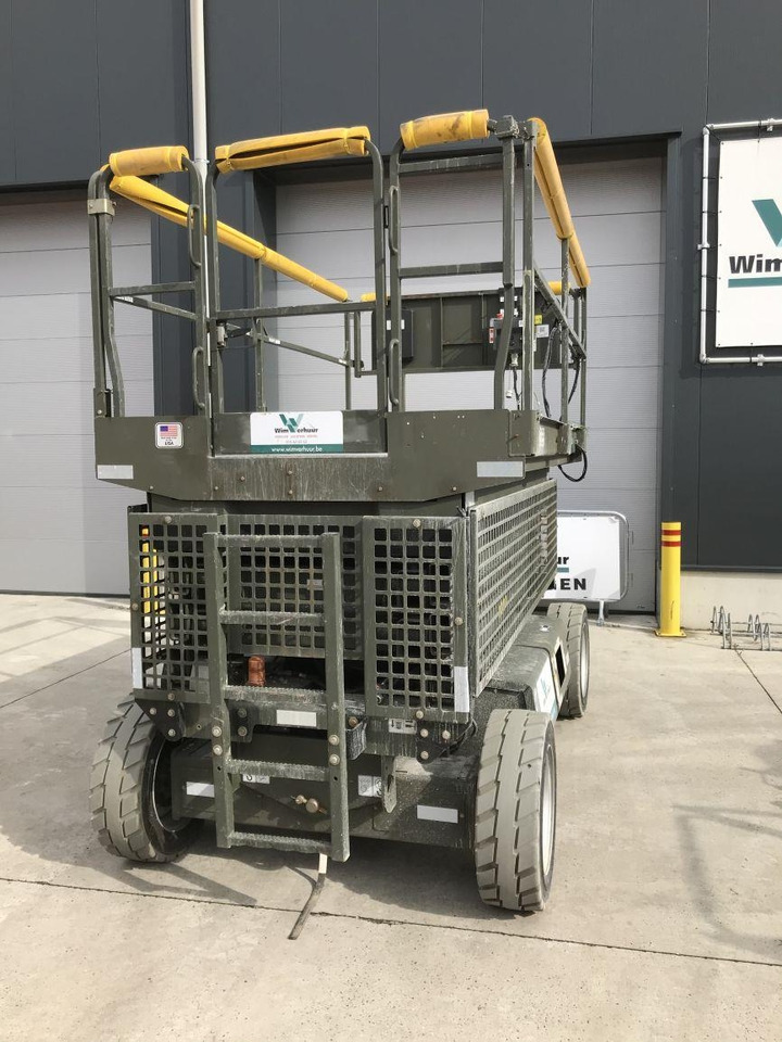 JLG M3369 (4331) - Samohybná plošiny: obrázok 2 JLG M3369 (4331) - Samohybná plošiny: obrázok 2