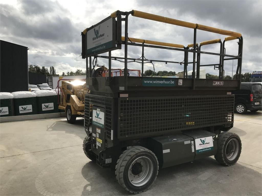 JLG M3369 (4331) - Samohybná plošiny: obrázok 4 JLG M3369 (4331) - Samohybná plošiny: obrázok 4