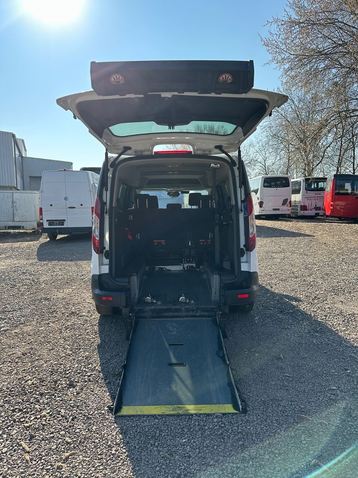 Ford Grand Tourneo 1.5 EcoBlue 74kW Auto Trend - Mikrobus: obrázok 3 Ford Grand Tourneo 1.5 EcoBlue 74kW Auto Trend - Mikrobus: obrázok 3