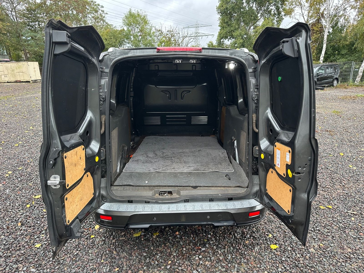 Ford Transit Connect (AC*SitzHZ*Rückfahrkamera) - Mikrobus: obrázok 5 Ford Transit Connect (AC*SitzHZ*Rückfahrkamera) - Mikrobus: obrázok 5