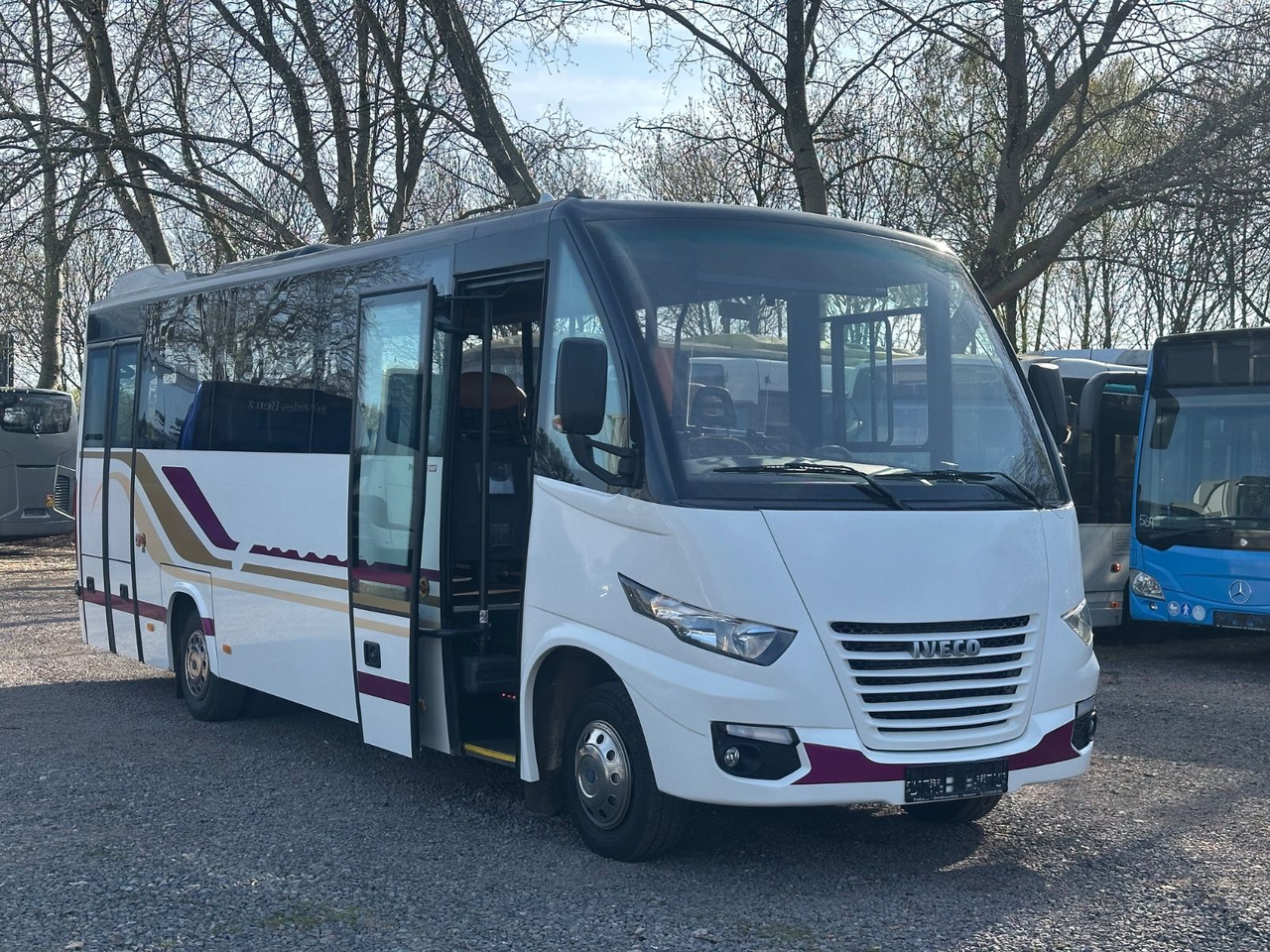 Iveco Rapido 70C18 Hecknieder (wenig Km*Euro 6*DE) - Minibus, Mikrobus: obrázok 1 Iveco Rapido 70C18 Hecknieder (wenig Km*Euro 6*DE) - Minibus, Mikrobus: obrázok 1