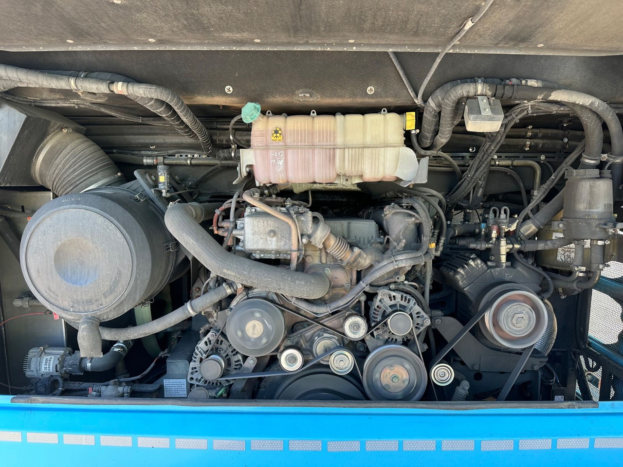 MAN R08 Lions Coach L (60 Sitze*Schalt) - Autokar: obrázok 3 MAN R08 Lions Coach L (60 Sitze*Schalt) - Autokar: obrázok 3