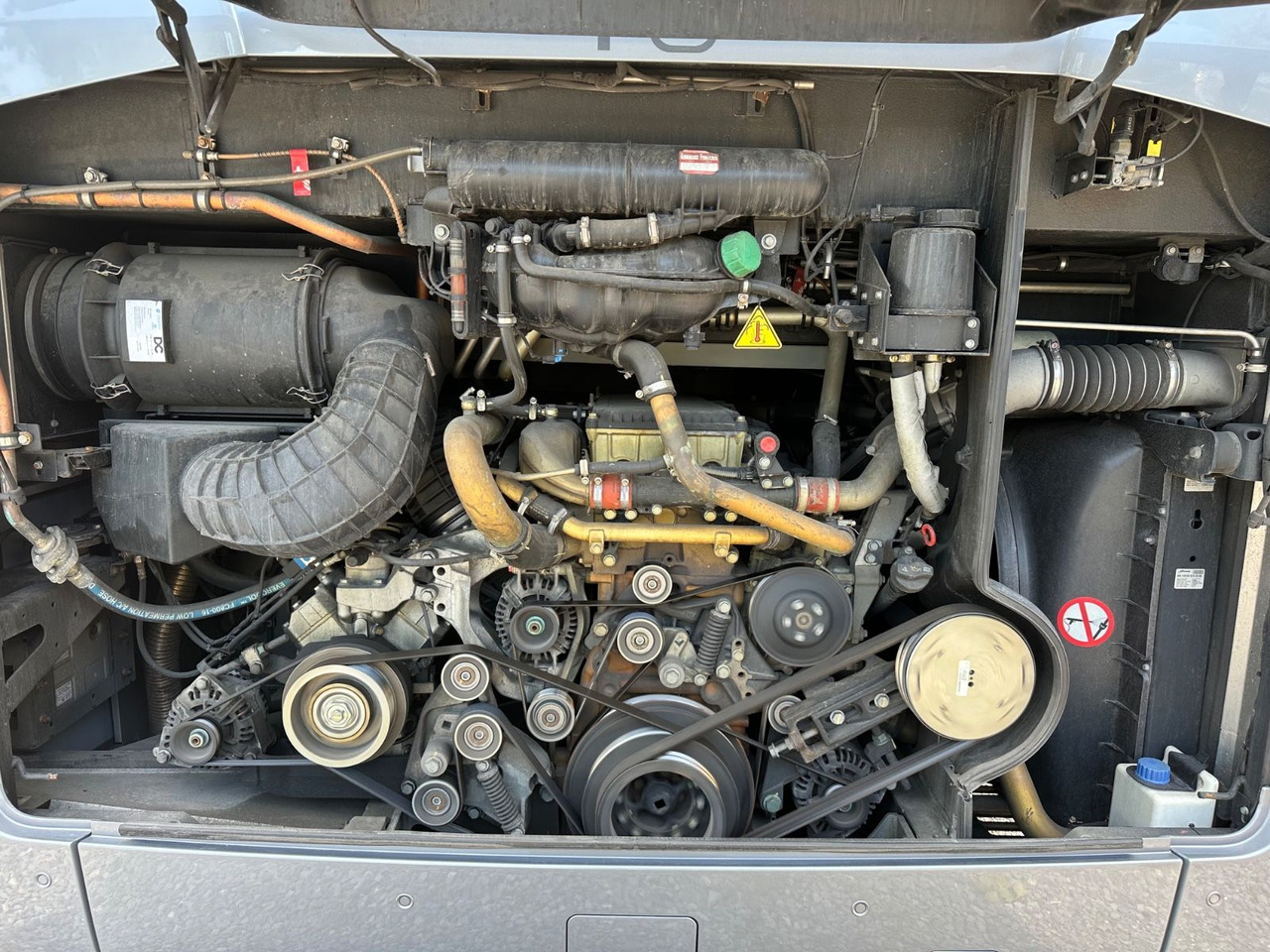 Mercedes-Benz Tourismo E 15 RHD (wenig Km*TOP*DE) - Autokar: obrázok 4 Mercedes-Benz Tourismo E 15 RHD (wenig Km*TOP*DE) - Autokar: obrázok 4