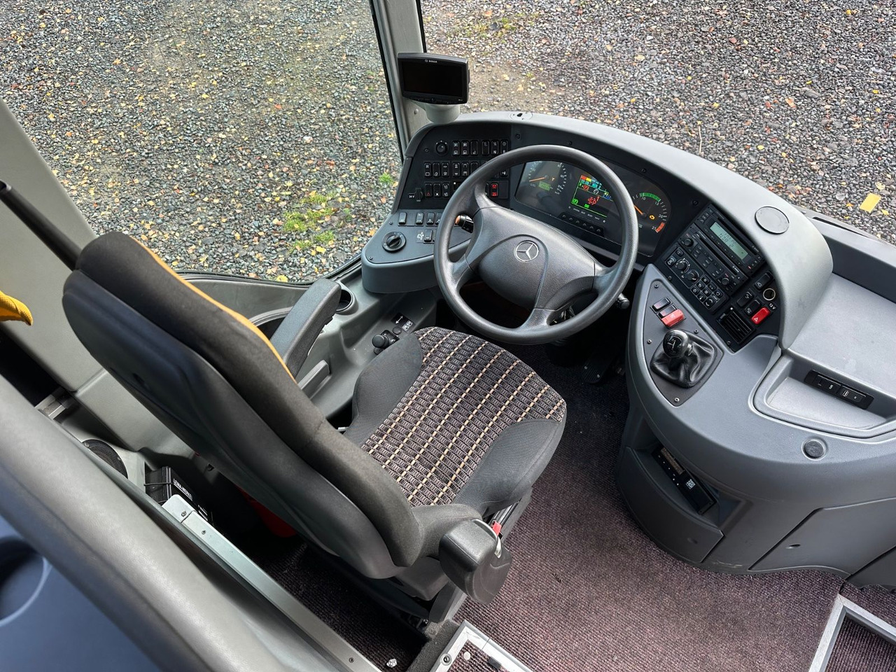 Mercedes-Benz Tourismo O350 17 RHD-L (59Sitze*DE*TOP) - Autokar: obrázok 5 Mercedes-Benz Tourismo O350 17 RHD-L (59Sitze*DE*TOP) - Autokar: obrázok 5