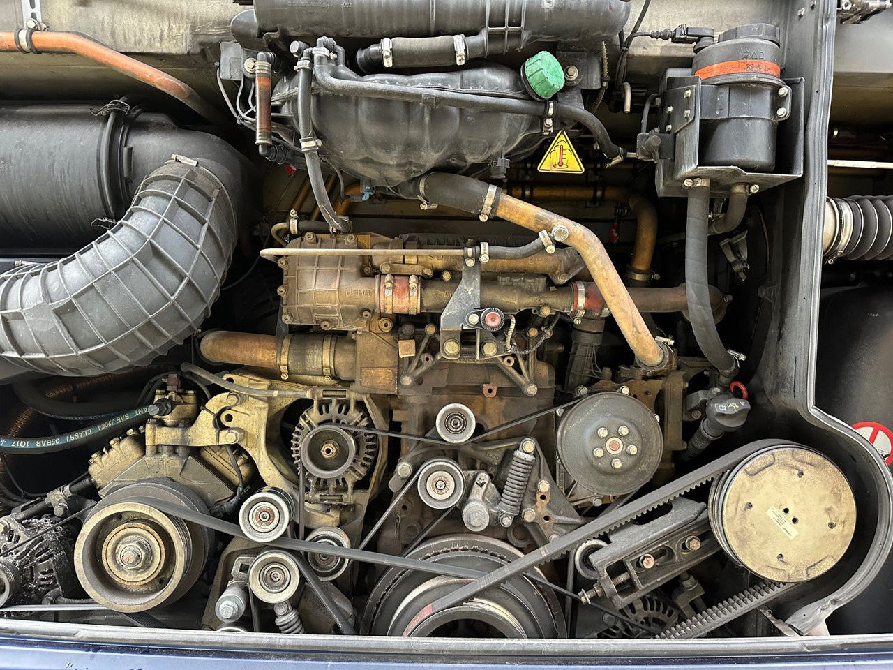 Mercedes-Benz Travego O580 16 RHD-M (LuxLine*TOP*DE) - Autokar: obrázok 3 Mercedes-Benz Travego O580 16 RHD-M (LuxLine*TOP*DE) - Autokar: obrázok 3