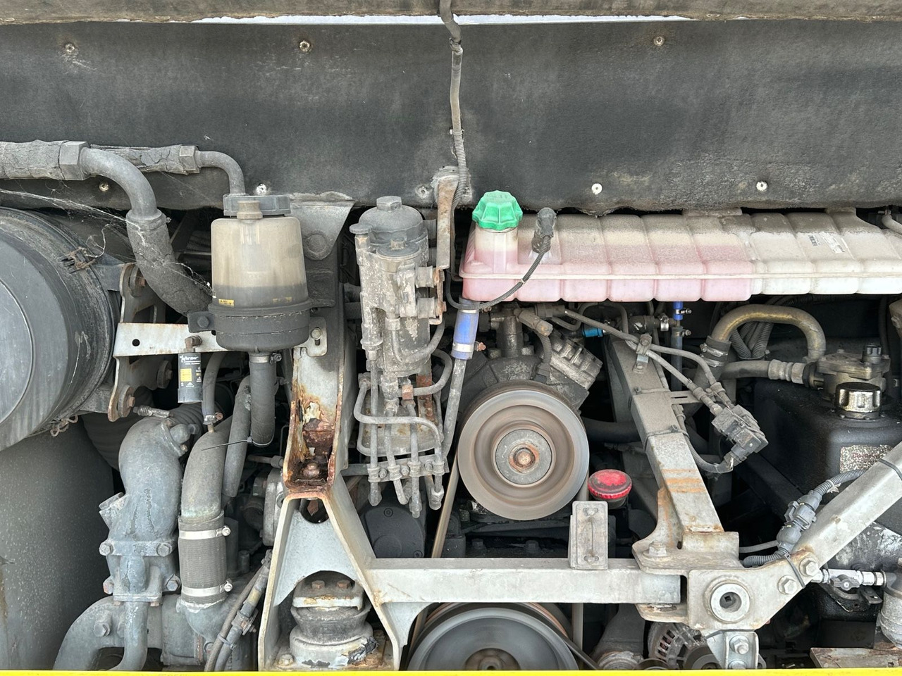 Neoplan P25 Trendliner 3516ÜC Klimaanlage*WC*57 Sitze Neoplan P25 Trendliner 3516ÜC Klimaanlage*WC*57 Sitze - Autokar: obrázok 4 Neoplan P25 Trendliner 3516ÜC Klimaanlage*WC*57 Sitze Neoplan P25 Trendliner 3516ÜC Klimaanlage*WC*57 Sitze - Autokar: obrázok 4