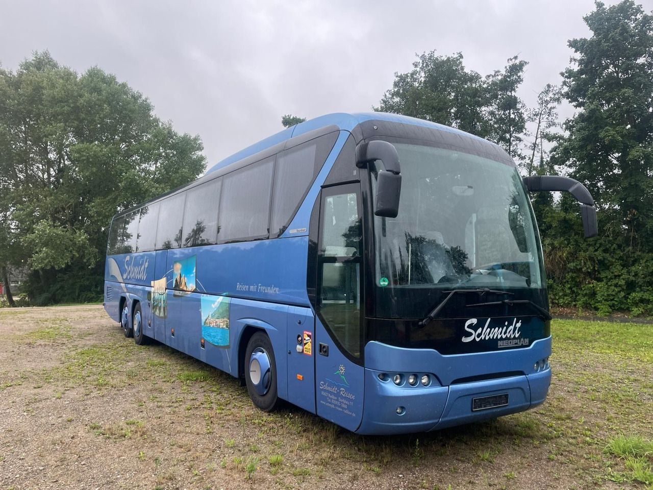Neoplan Tourliner L P22 (59 Sitze*Schalt*TOP*DE) - Autokar: obrázok 5 Neoplan Tourliner L P22 (59 Sitze*Schalt*TOP*DE) - Autokar: obrázok 5