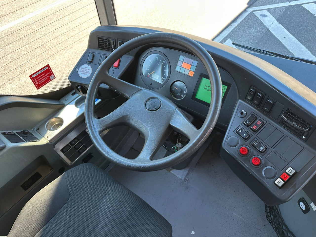 Leasing  Setra S 415 NF (Klima, EURO 5) Setra S 415 NF (Klima, EURO 5): obrázok 11