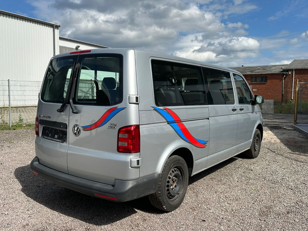 Volkswagen T6 Kombi - Mikrobus: obrázok 5 Volkswagen T6 Kombi - Mikrobus: obrázok 5