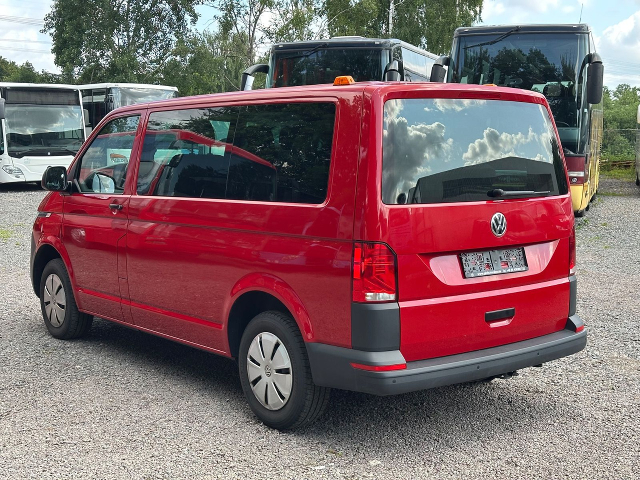 Volkswagen T6 Kombi (PDC Hi*ACC*StandHz*9 Sitzer*AC) - Mikrobus: obrázok 3 Volkswagen T6 Kombi (PDC Hi*ACC*StandHz*9 Sitzer*AC) - Mikrobus: obrázok 3