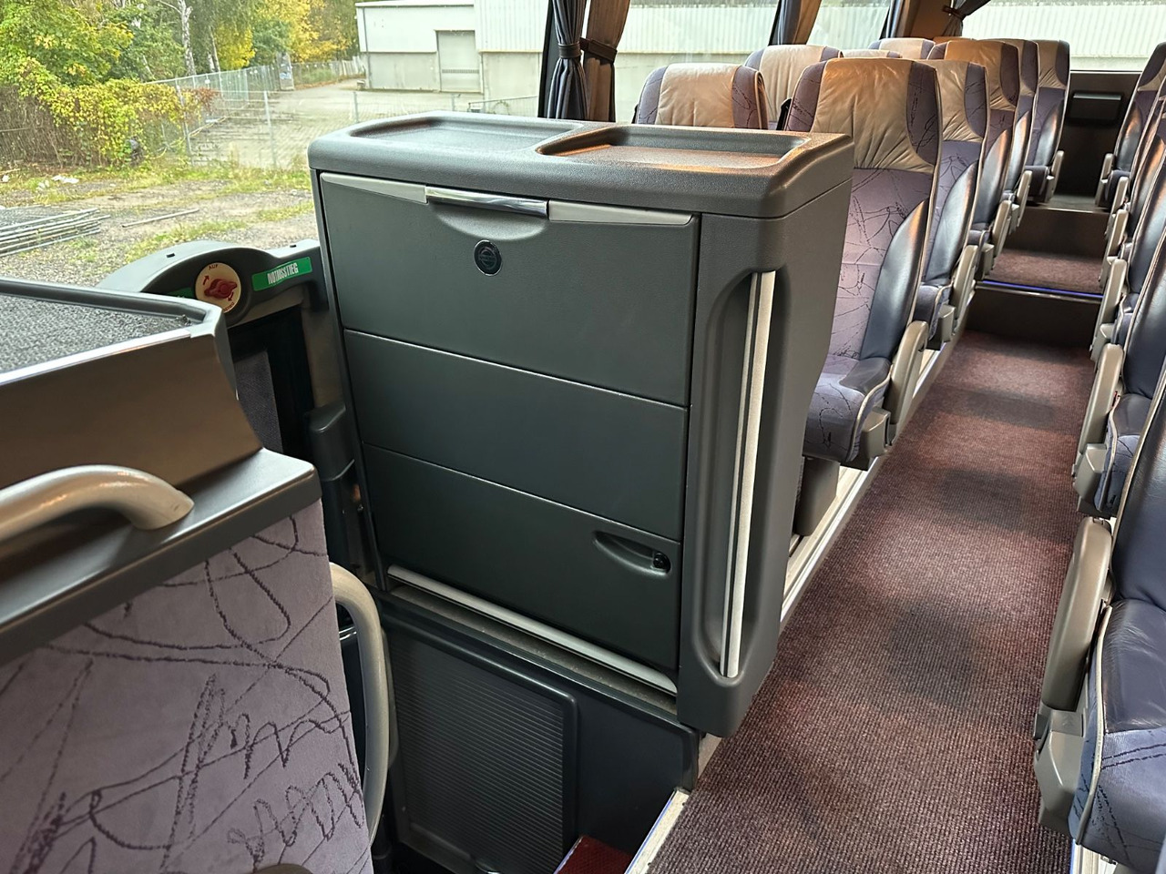 Autokar Volvo 9900 HD 6x2 (9700*415 HD*Tourismo RHD): obrázok 19 Autokar Volvo 9900 HD 6x2 (9700*415 HD*Tourismo RHD): obrázok 19