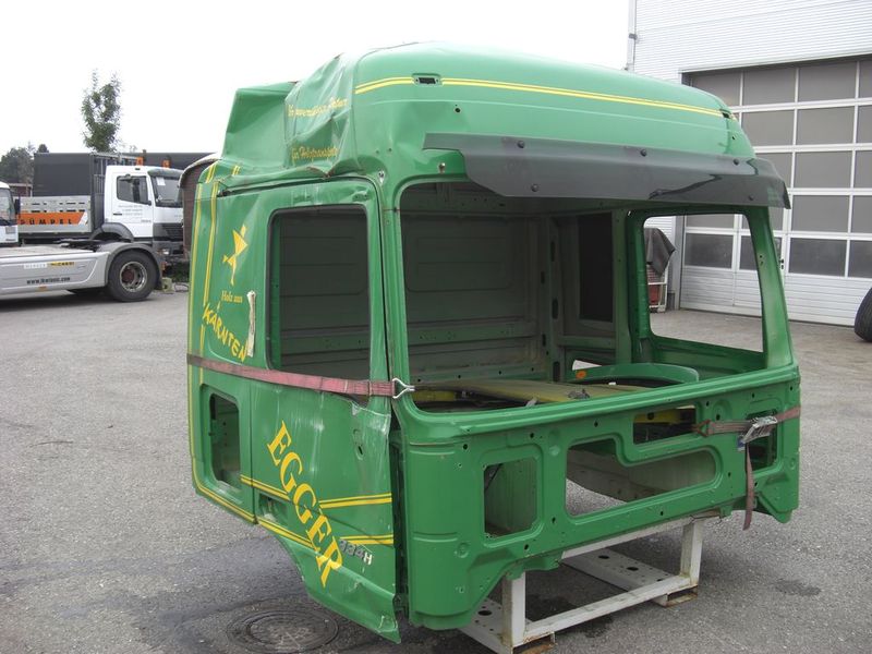 MERCEDES BENZ Actros MP2 Rohbau/Beschaedigt - Kabína: obrázok 2 MERCEDES BENZ Actros MP2 Rohbau/Beschaedigt - Kabína: obrázok 2